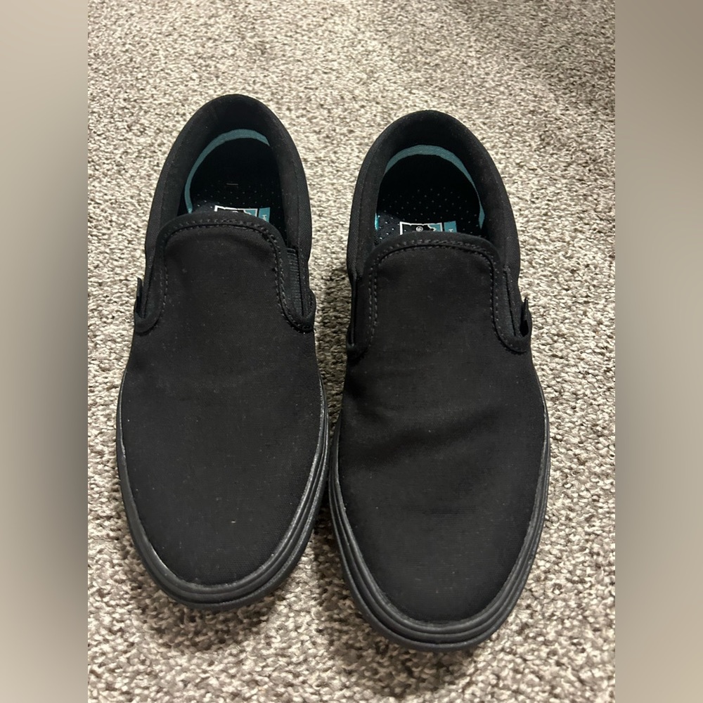 NEW W/OUT TAGS Comfy Cush All Black Slip On Vans